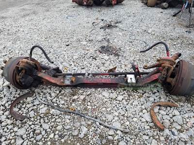 Freightliner FLD120 Front Axle Assembly