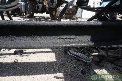 Freightliner FLD120 Front Axle Assembly