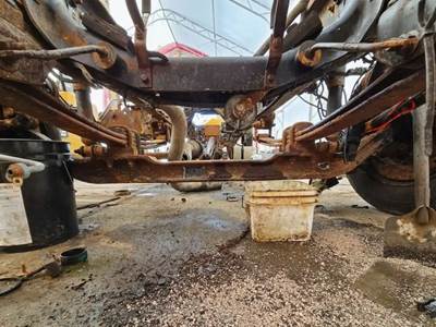 International 4300 Front Axle Assembly