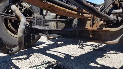International 9200 Front Axle Assembly