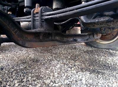 International 9200i Front Axle Assembly