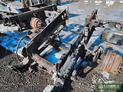 International 9400i Front Axle Assembly