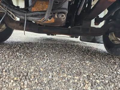 International 9400i Front Axle Assembly