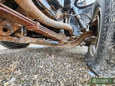 Mitsubishi FE-84D Front Axle Assembly