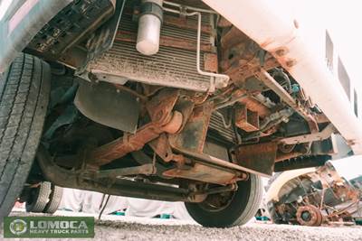 Mitsubishi FE85D Front Axle Assembly