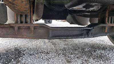 Peterbilt 335 Front Axle Assembly