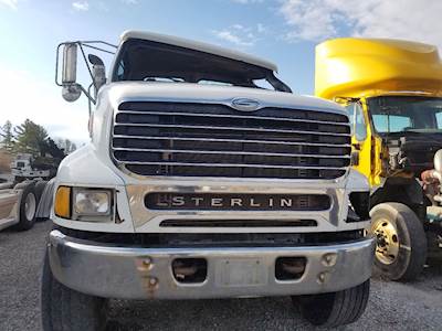 Sterling LT8500 Front Axle Assembly