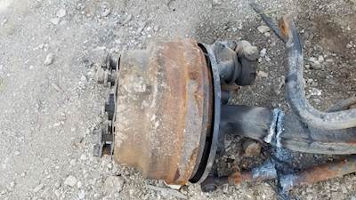 Volvo VNL Front Axle Assembly