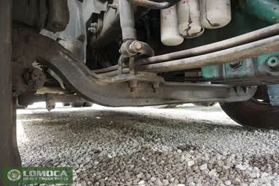 Volvo VNL Front Axle Assembly