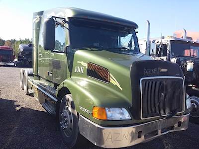 Volvo VNL64T Front Axle Assembly