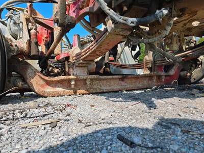 Western Star 4900FA Front Axle Assembly for a 2012 Western Star 4900 FA