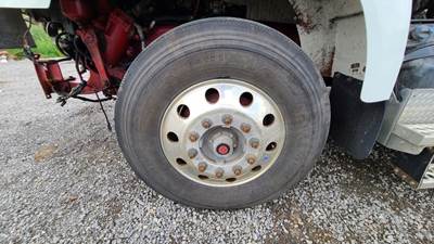 Western Star 4900SA Front Axle Assembly for a 2018 Western Star 4900 SA