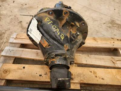 Dana-Spicer RSP41 Rear Axle Assembly for a 2007 Peterbilt 386
