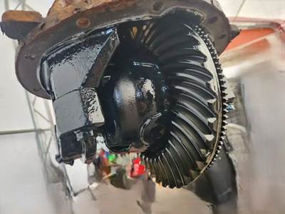 Dana-Spicer S110 Rear Axle Assembly for a 2012 International TERRASTAR