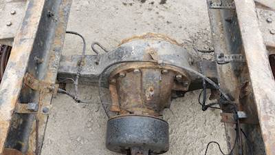Eaton 17060S Rear Axle Assembly for a 2007 International 4300