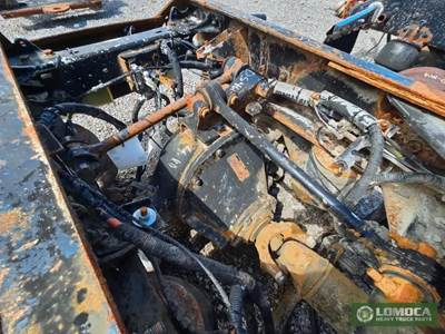 Eaton DS463 Rear Axle Assembly for a 2001 Kenworth T800B