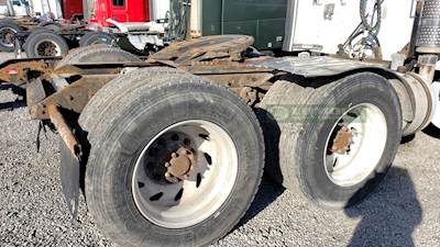 Dana D46-170 Rear Axle Assembly for a 2005 Kenworth T800