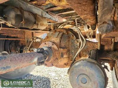 Meritor-Rockwell RS 21-145 Rear Axle Assembly for a 1991 Ford F800