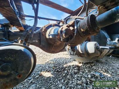 Meritor-Rockwell MT40-14X Rear Axle Assembly for a 2018 Freightliner Cascadia 123