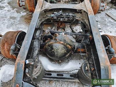 Meritor-Rockwell MR2014X Rear Axle Assembly for a 2018 Volvo VNL