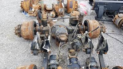 Meritor-Rockwell MT40-14XP Rear Axle Assembly for a 2013 Freightliner Cascadia 125