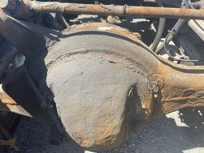 Meritor-Rockwell ART-40 Rear Axle Assembly for a 2012 Freightliner Cascadia 125