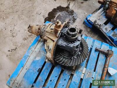 Meritor-Rockwell RD23-160 Rear Axle Assembly for a 2009 Mack GU813