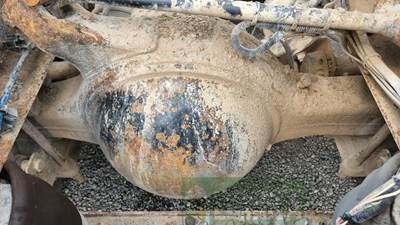 Meritor-Rockwell RP23-160 Rear Axle Assembly for a 2003 Freightliner Columbia 120