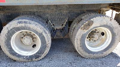 Meritor-Rockwell RR23-164 Rear Axle Assembly for a 2006 Mack CT713