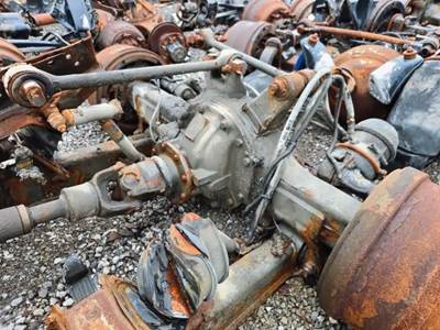 Meritor-Rockwell RT40-145 Rear Axle Assembly for a 2002 Sterling M8500 Acterra