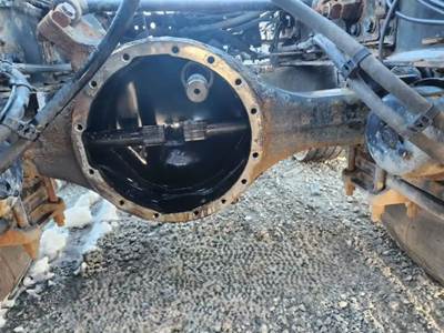 Detroit DA-RT-40.0-4 Front Axle Housing for a 2019 Freightliner Cascadia 126