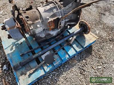 Eaton DSP40 Axle Shaft for a 2001 Peterbilt 378