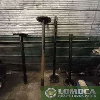 Mack CRD 92-93 Axle Shaft for a 2001 Mack CL713