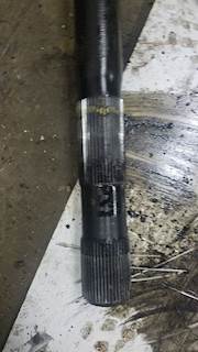 Meritor-Rockwell RT46-160 Axle Shaft for a 1999 Volvo WG