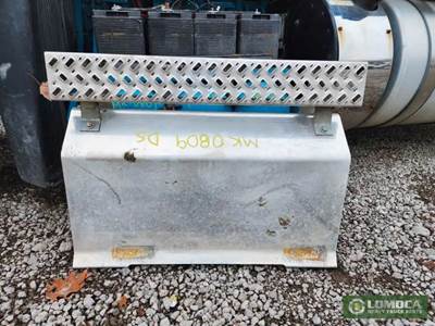 Mack Anthem Battery Box Cover