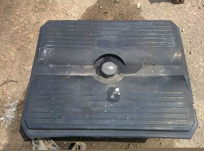 Freightliner Columbia 112 Battery Box