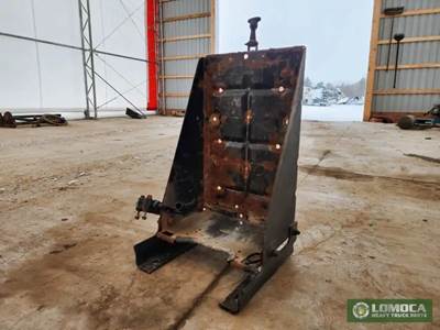 Freightliner M2 106 Battery Box