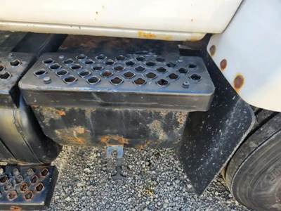 GMC C7500 Battery Box
