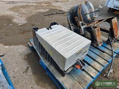 Mack Granite CV713 Battery Box for a 2004 Mack CV713 Granite