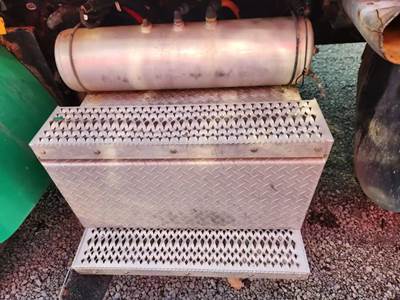 Peterbilt 367 Battery Box