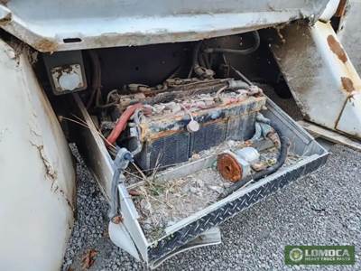 Sterling M8500 Battery Box for a 2002 Sterling M8500 Acterra