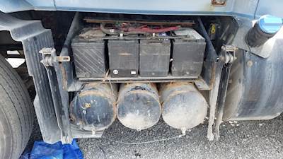 Volvo VNL Battery Box