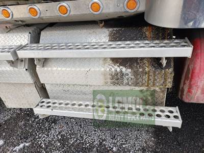 Western Star 4900FA Battery Box