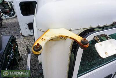 Peterbilt 335 Bracket