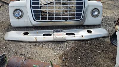 Ford LNT9000 Front Bumper
