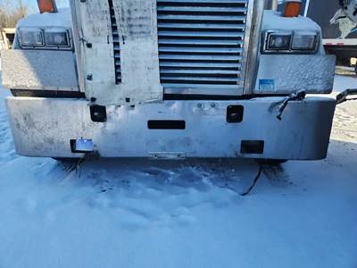 Freightliner FLD120 Classic Front Bumper for a 2007 Freightliner Classic 120