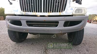 International DuraStar 4300 Front Bumper for a 2006 International 4300 Durastar
