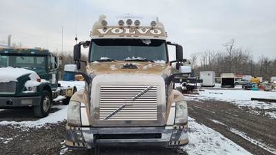 Volvo VNL Front Bumper