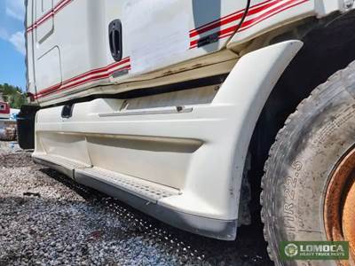 Freightliner Cascadia 125 Right Cab Fairing