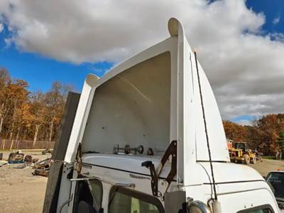 Freightliner Cascadia 125 Right Cab Fairing